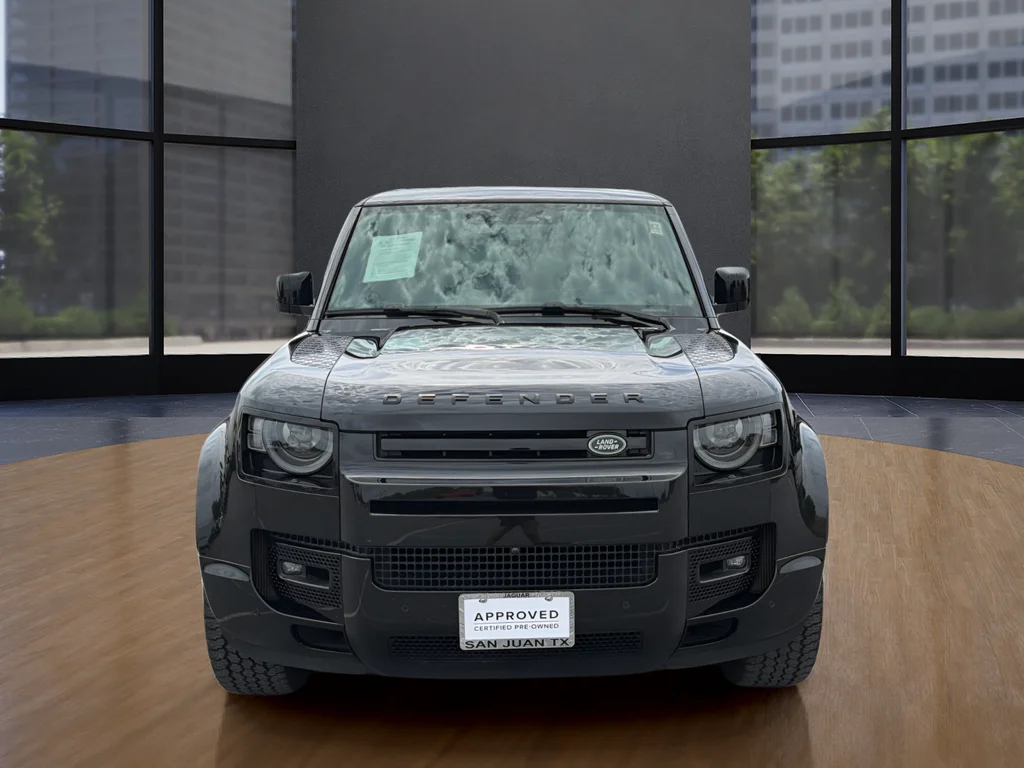 Used 2024  Land Rover X-Dynamic SE image 11