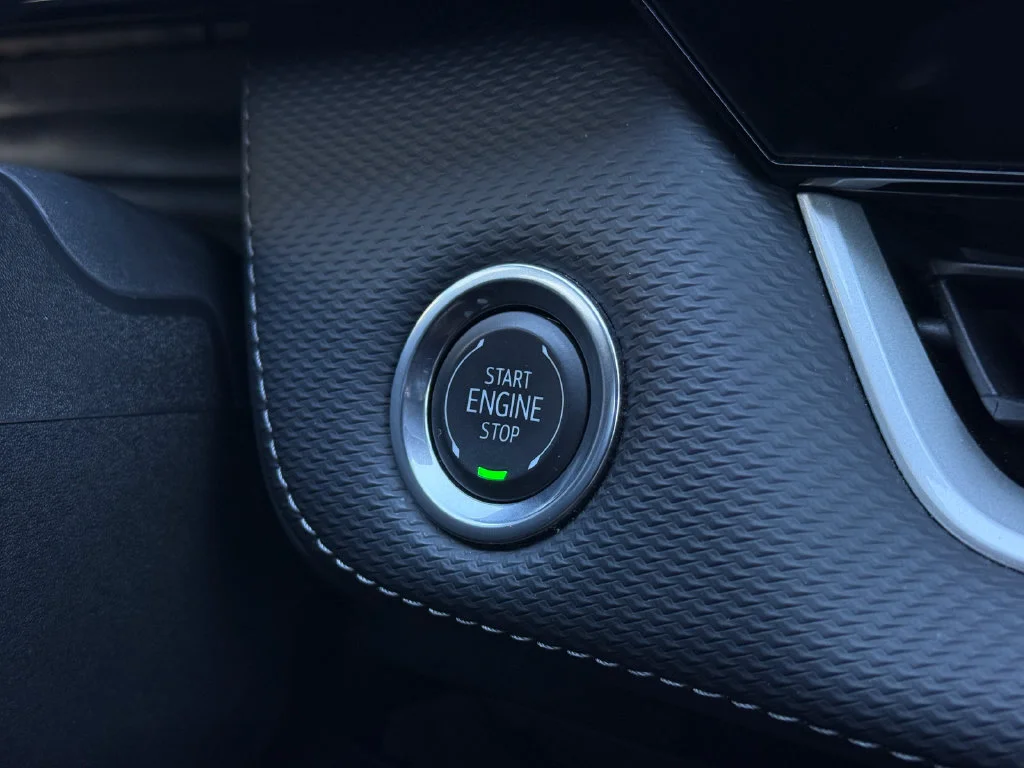 Used 2026 Summit White Chevrolet LT image 31
