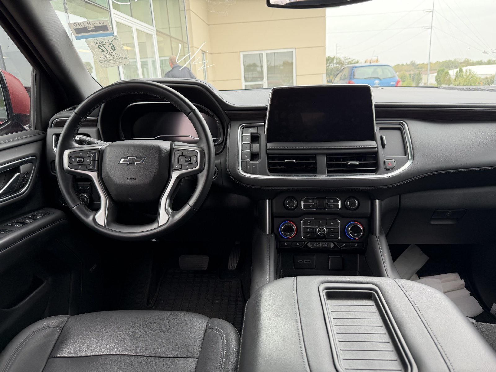 Used 2023 Black Chevrolet Z71 image 5