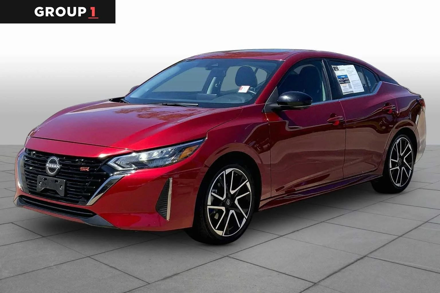 2025 Nissan Sentra SR CVT's photo