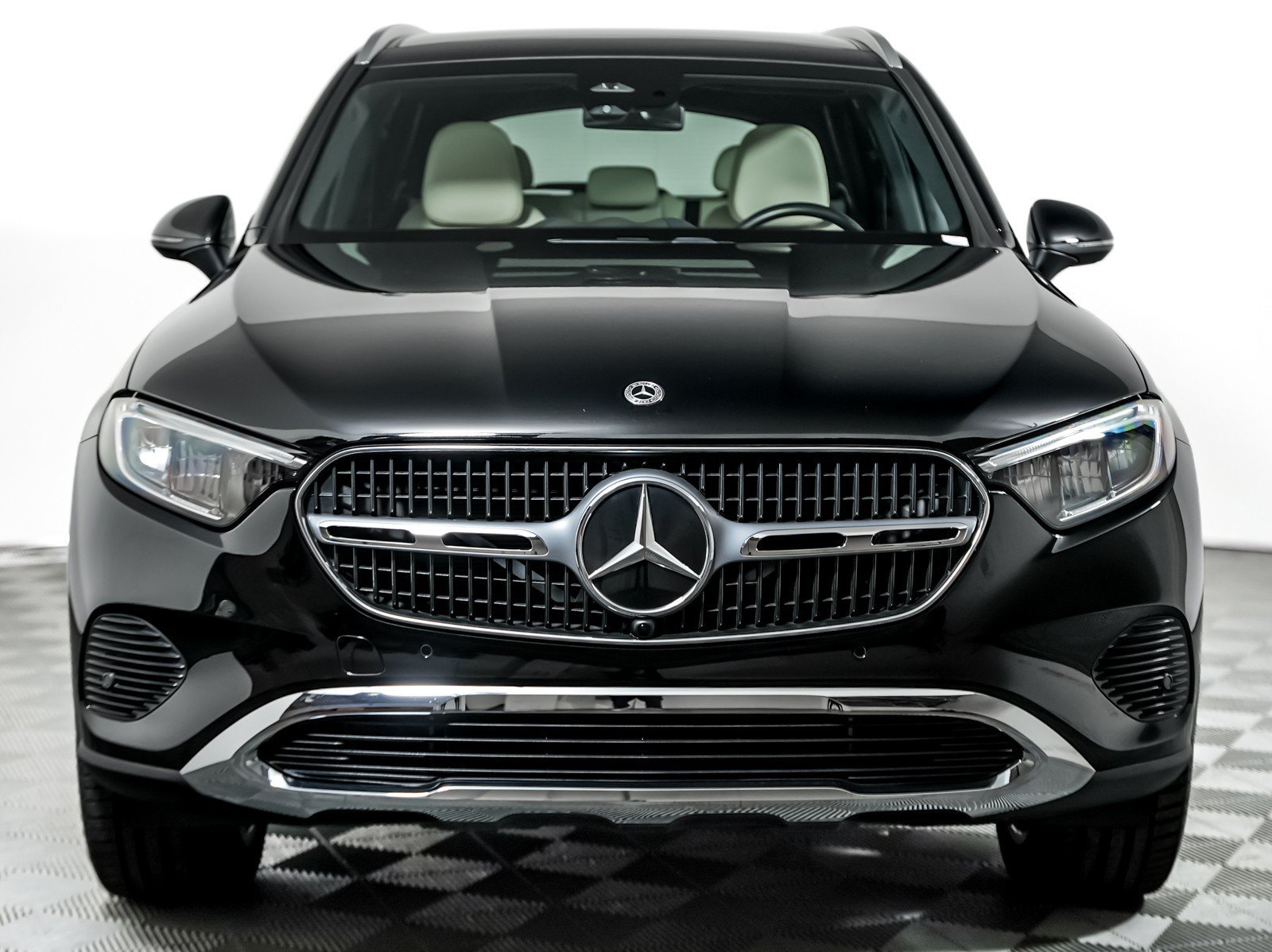 Certified Used 2024 Black Mercedes-Benz GLC 300 image 5