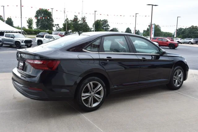 Used 2024 Black Volkswagen 1.5T SE image 5