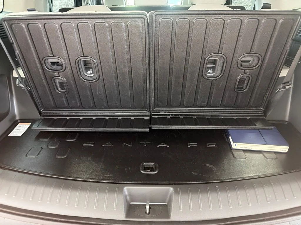 Used 2026 Rockwood Green Hyundai SEL image 9