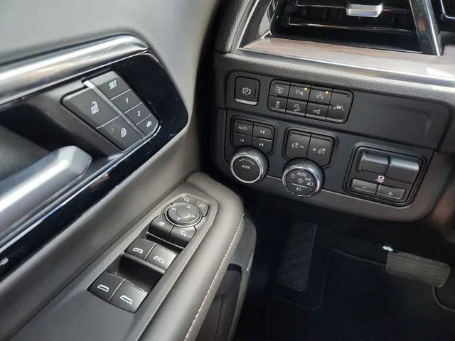 New 2026 Dark Ash Metallic Chevrolet Premier image 23