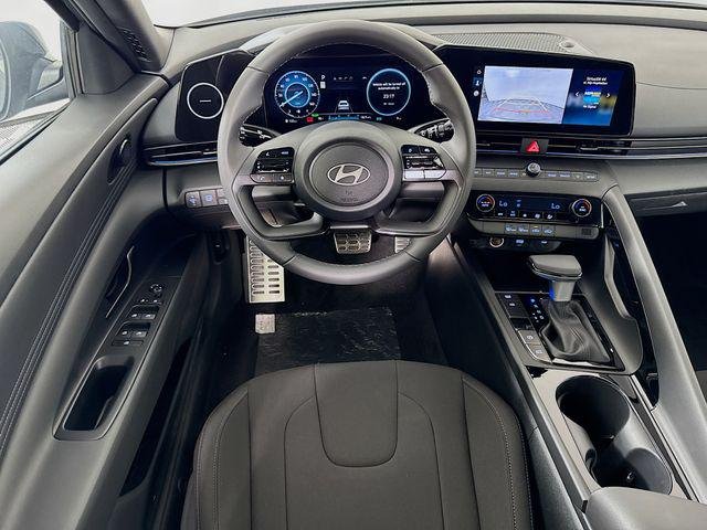 2025 Hyundai Elantra Blue - Photo 34