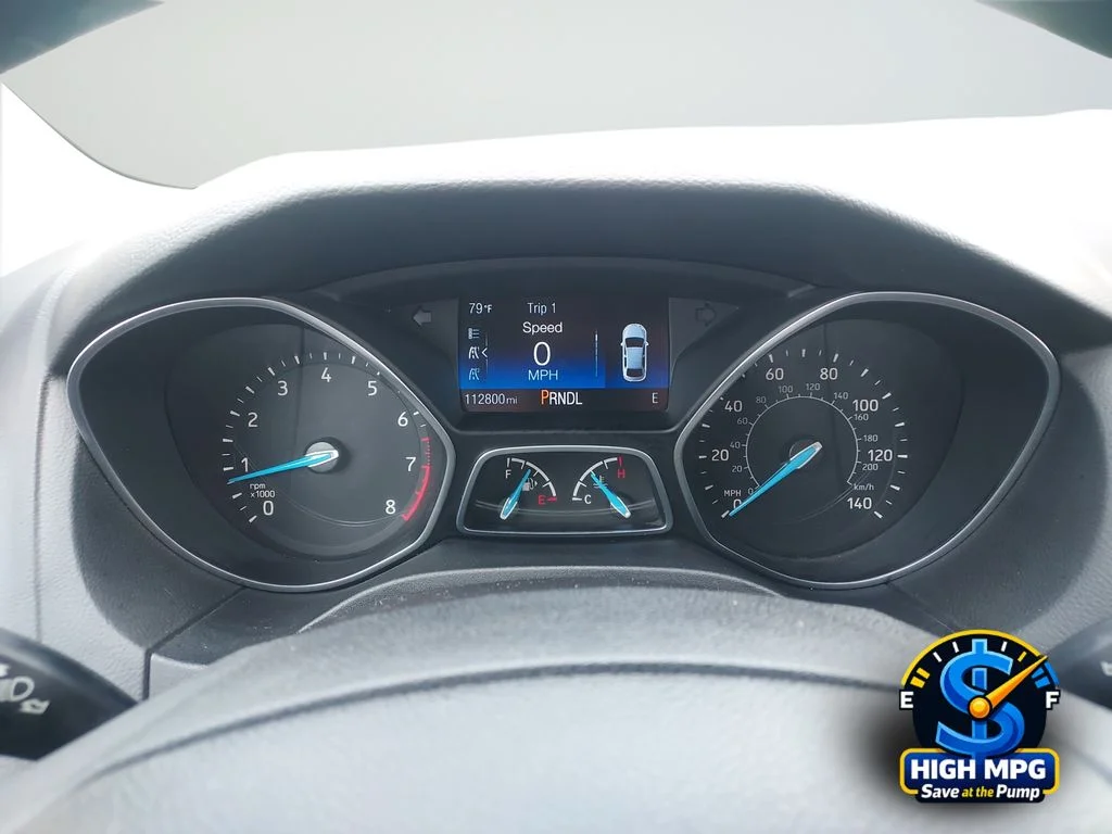 Used 2015 Silver Ford SE image 27