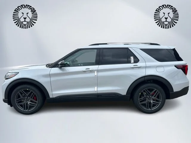 New 2026 Space White Metallic Ford ST image 10