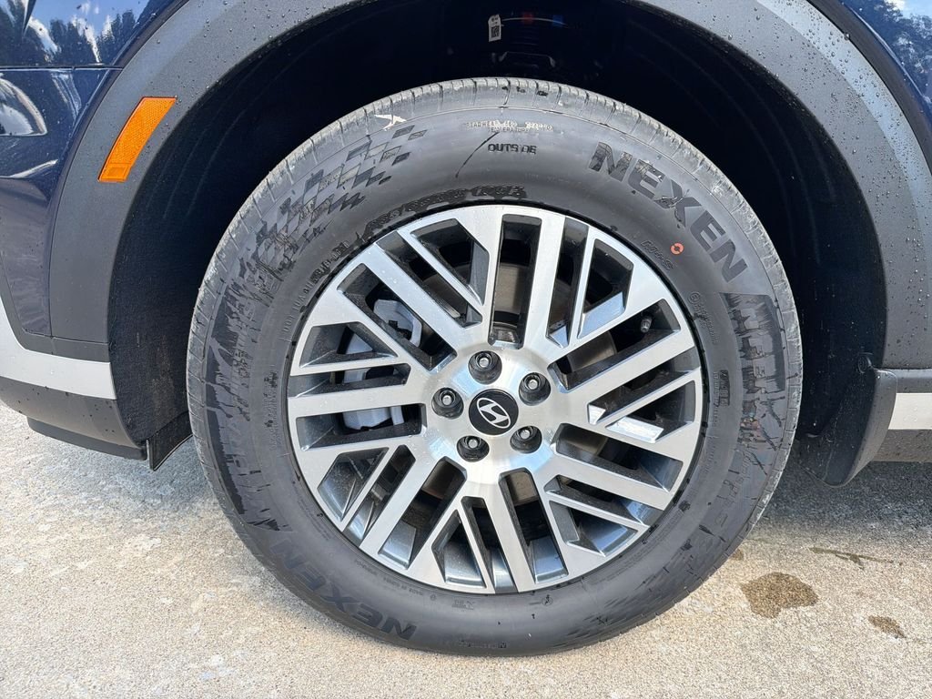 New 2026 Blue Hyundai SEL FWD image 17