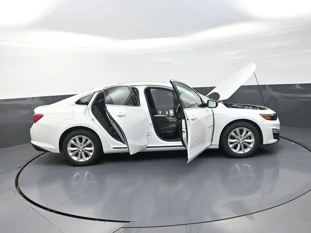 Used 2024 White Chevrolet LT image 47