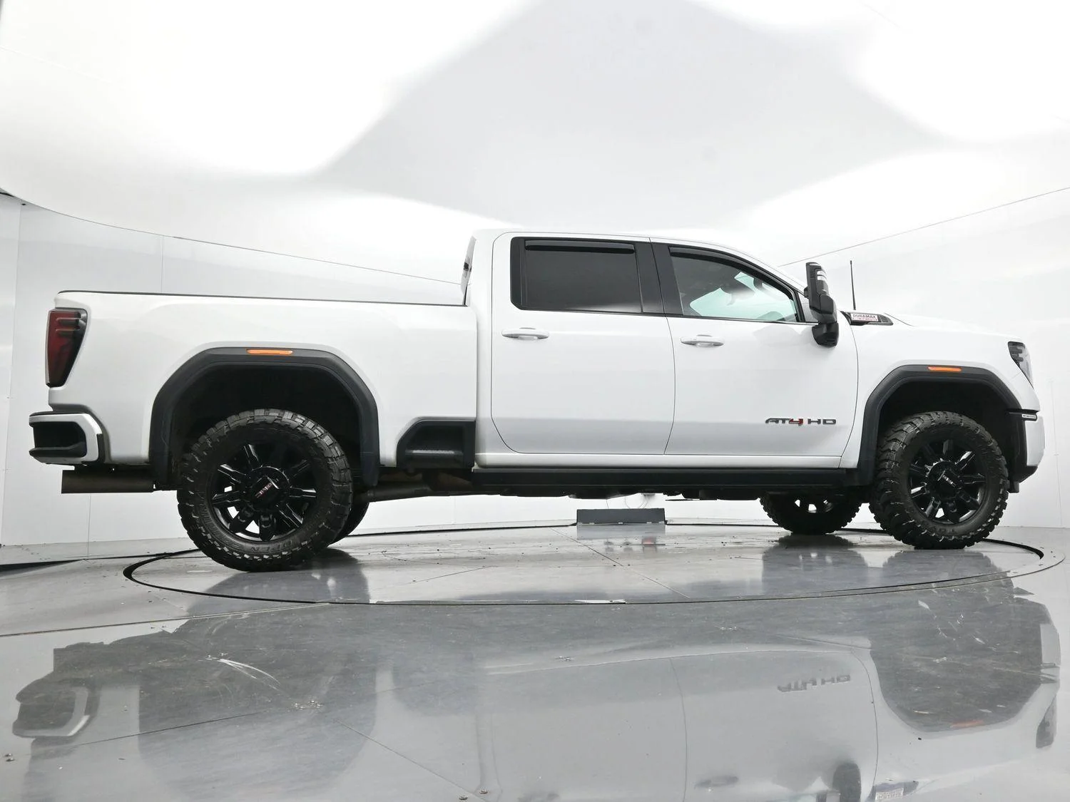 Used 2024 Summit White GMC AT4 image 54