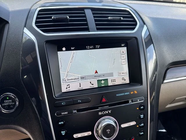 Used 2017 White Ford Limited image 24