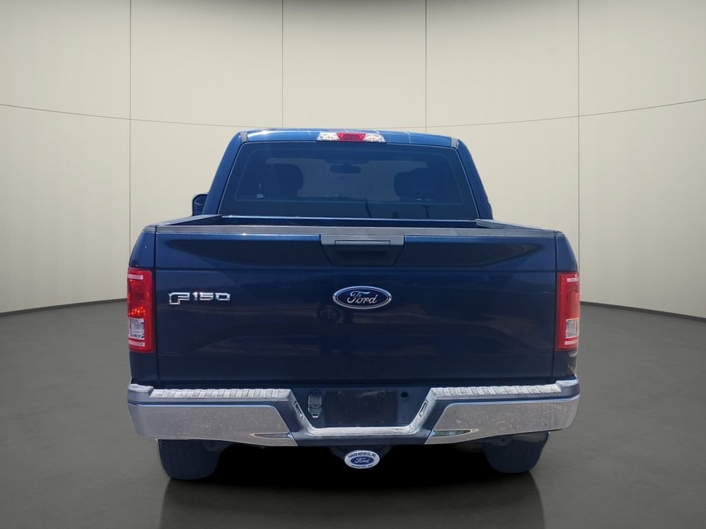 Used 2015 Blue Ford XL image 6
