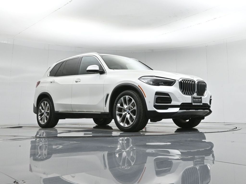 Certified Used 2023 White BMW sDrive40i image 56