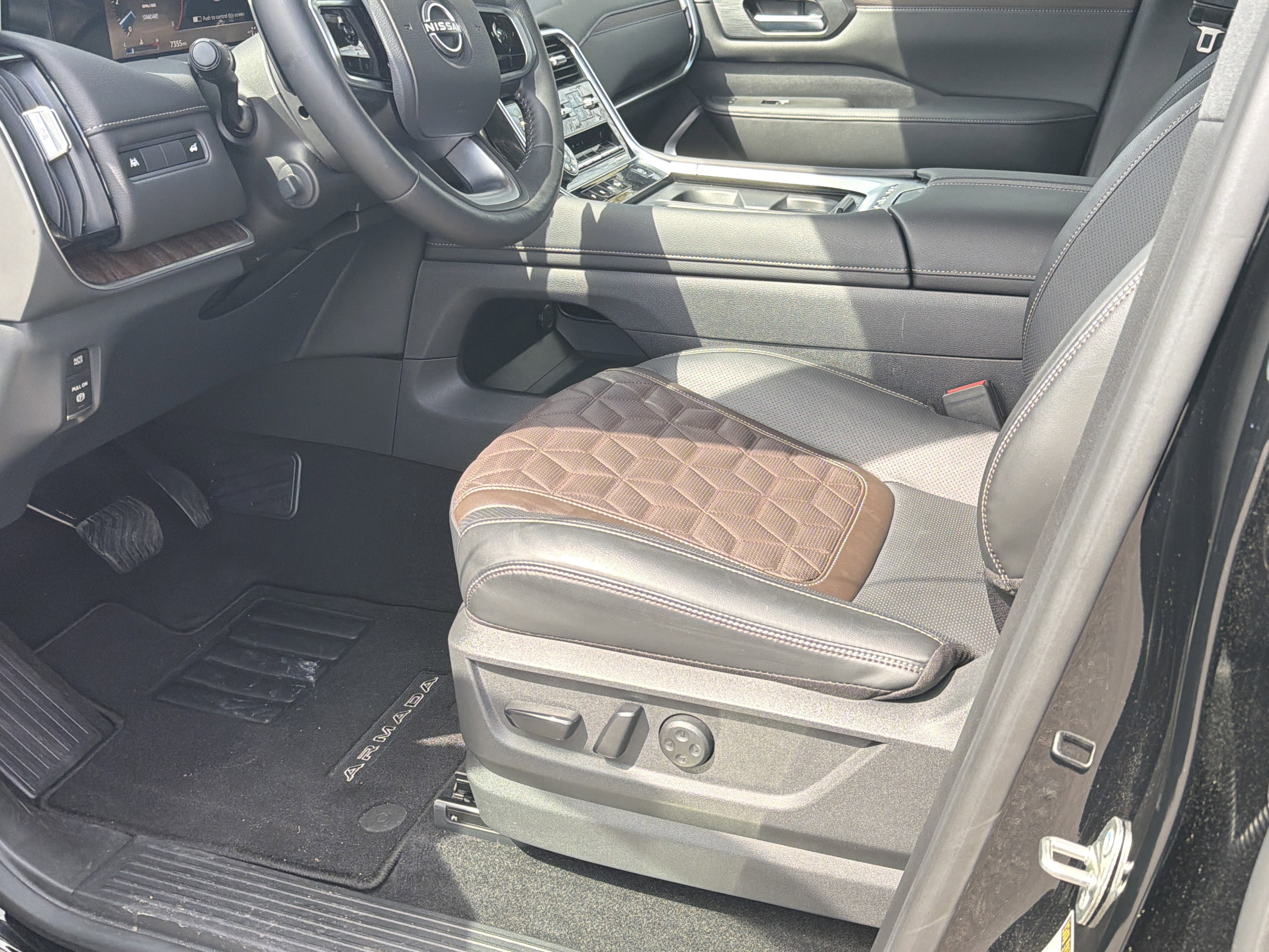 2026 Nissan Armada Platinum - Photo 22