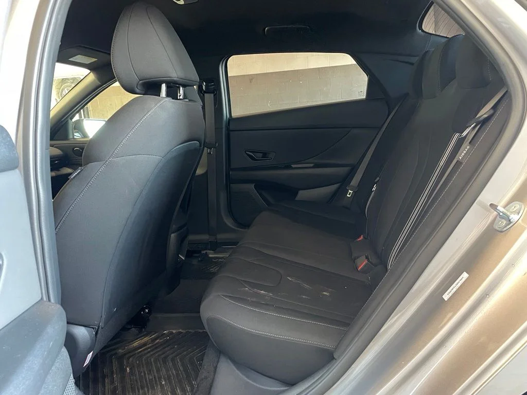Used 2025 Gray Hyundai SEL Sport image 16