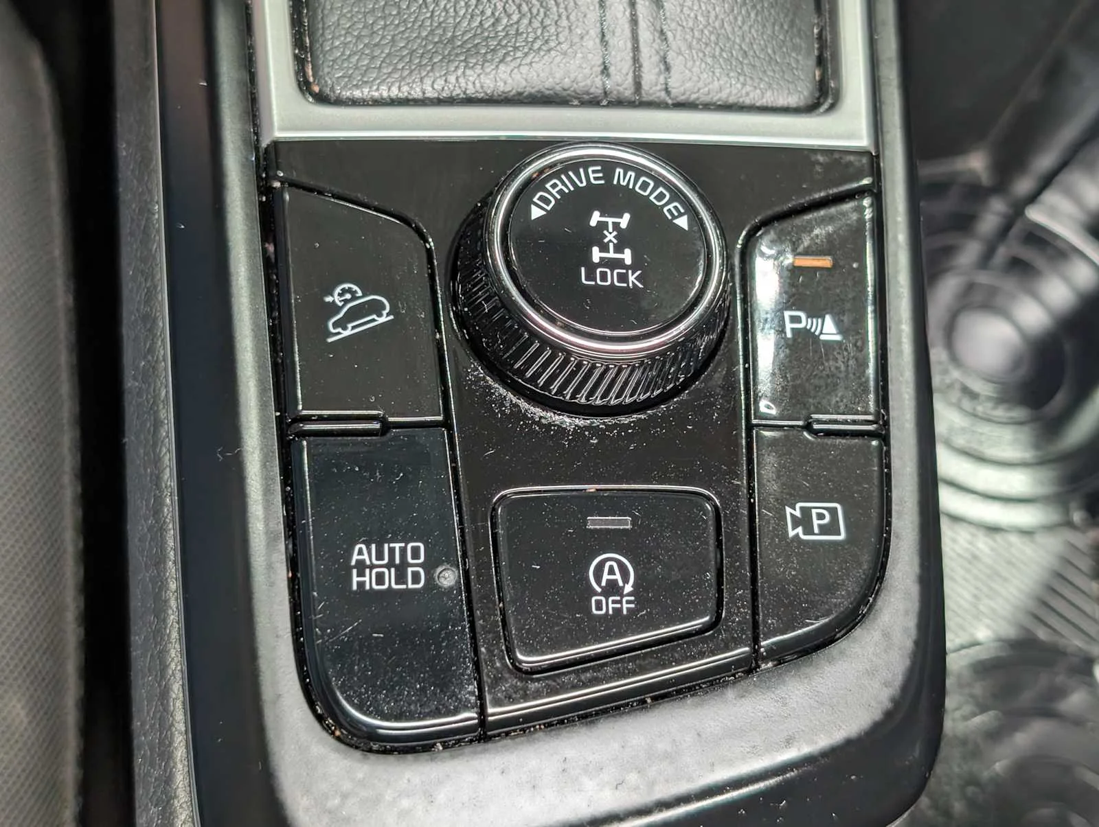 Used 2024 Steel Gray Kia LX image 27