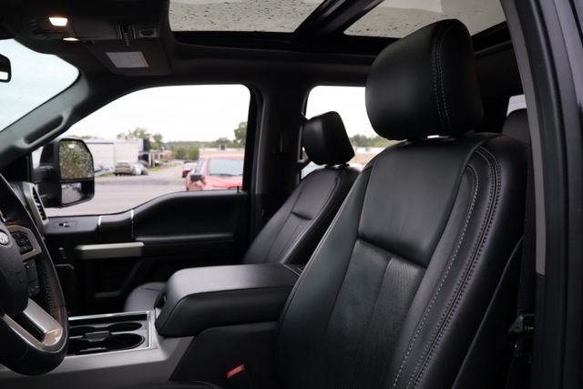 Used 2020 Black Metallic Ford Lariat image 10