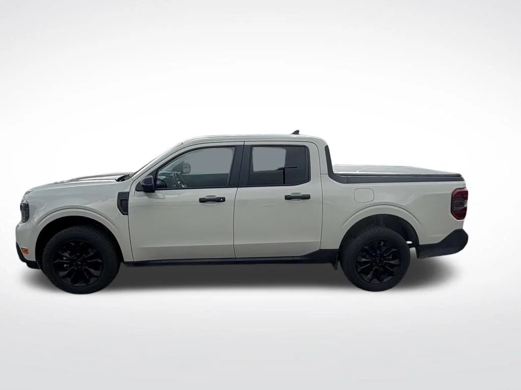 Used 2024  Ford XLT image 2