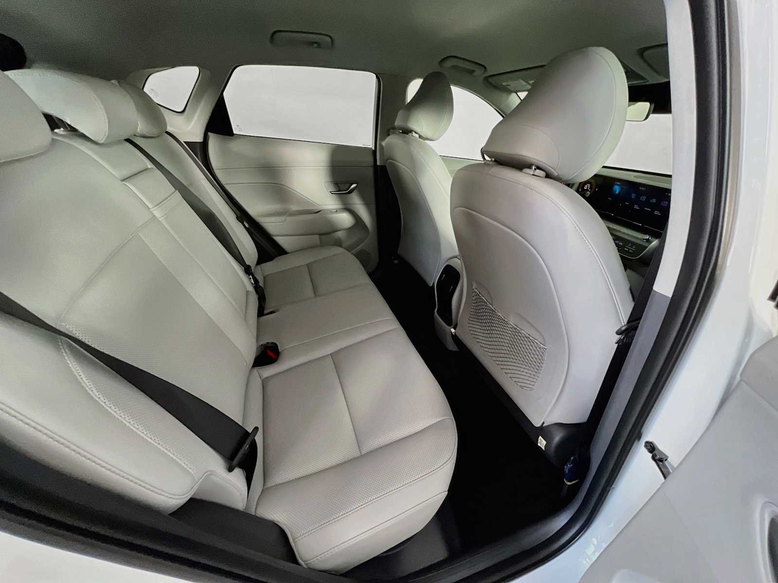 Used 2026 Atlas White Hyundai SEL Premium image 26