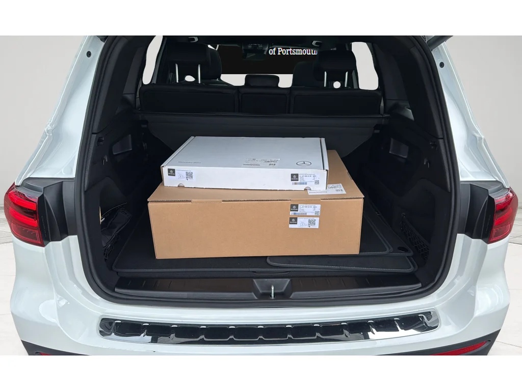 Certified Used 2026 White Mercedes-Benz GLB 250 image 21