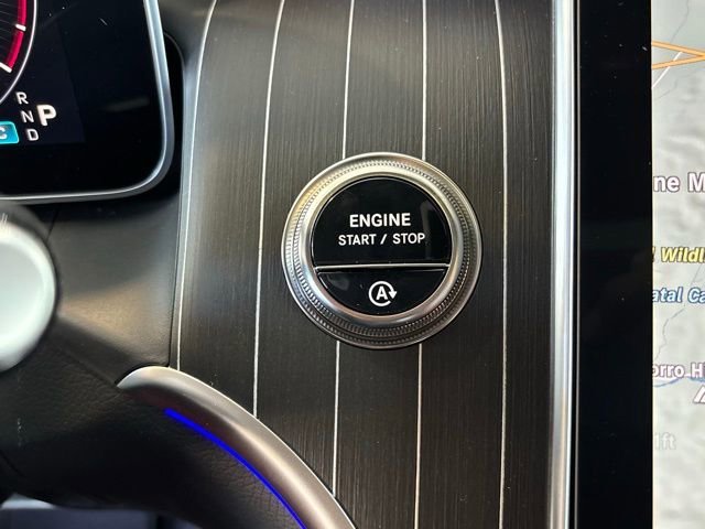 New 2026 MANUFAKTUR Moonlight White Metallic Mercedes-Benz GLC 300 image 48