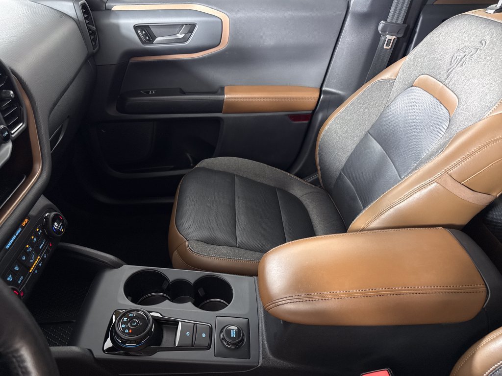 Used 2021  Ford Outer Banks image 21