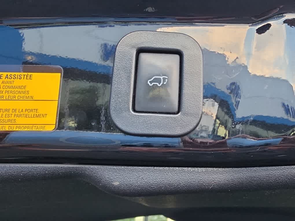Used 2013 Attitude Black Toyota XLE image 14