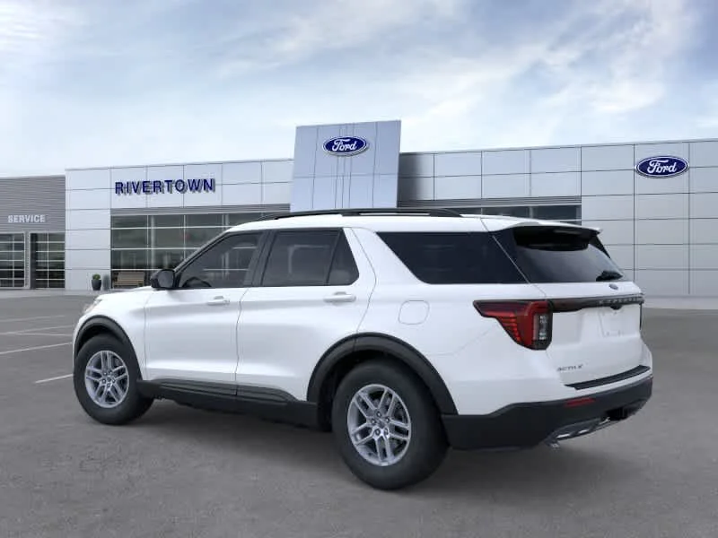 New 2026 Star White Metallic Tri-Coat Ford Active image 4