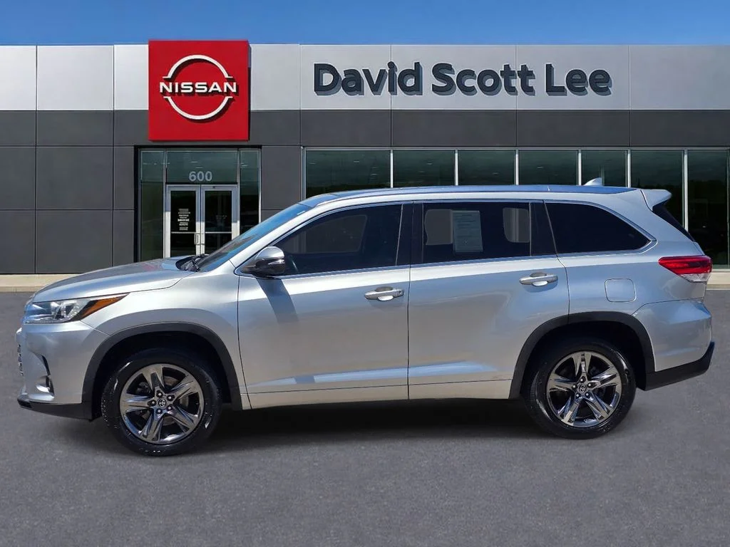 Used 2017 Silver Toyota Limited Platinum image 2