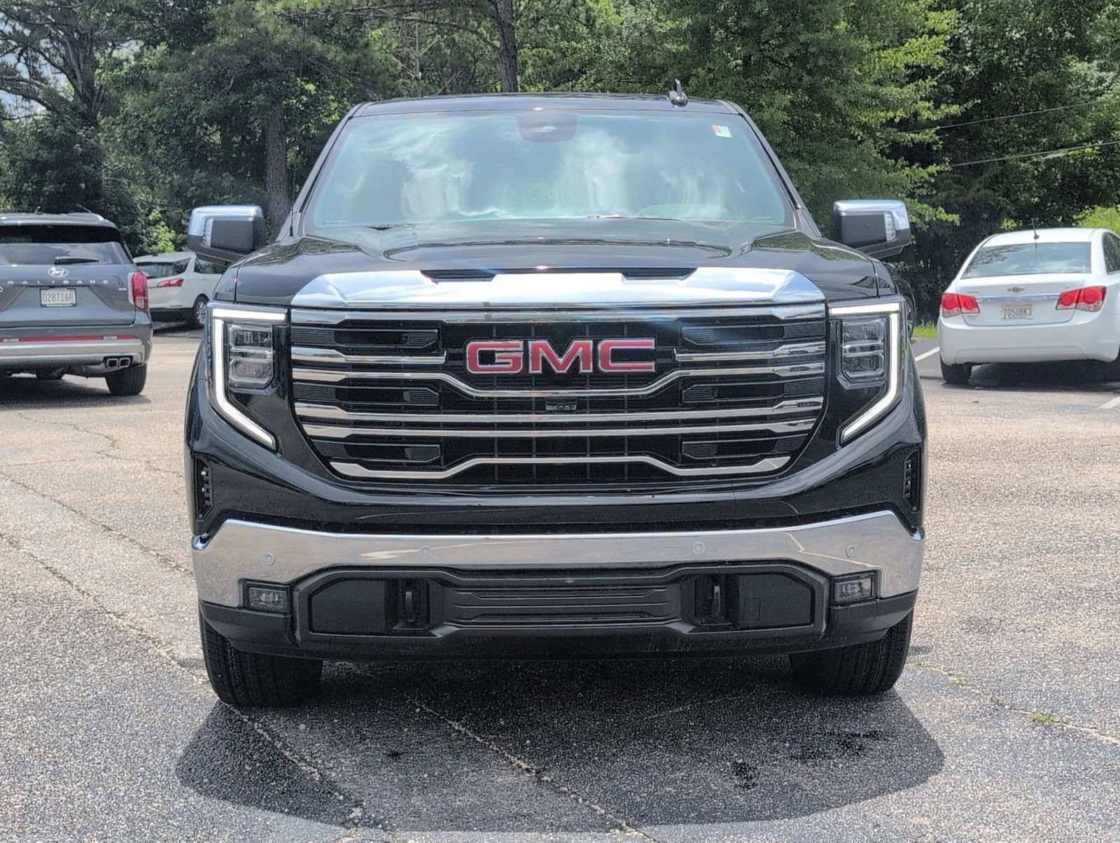 New 2026 Onyx Black GMC SLT image 10