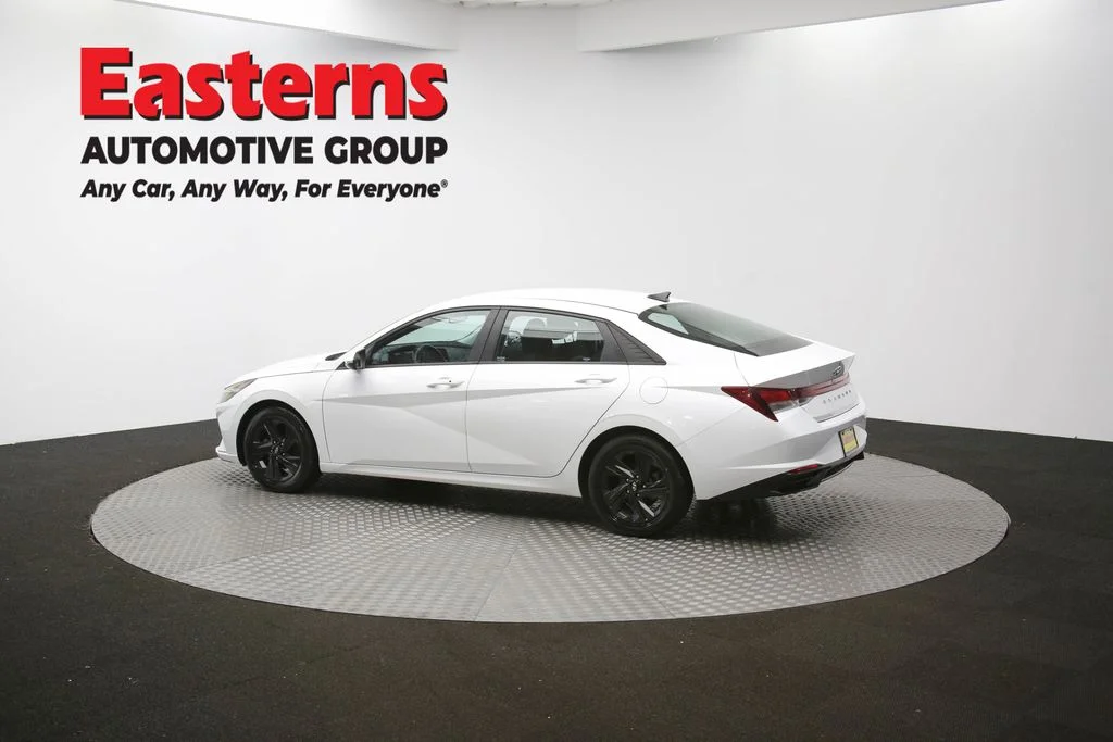 Used 2022 White Hyundai SEL image 61