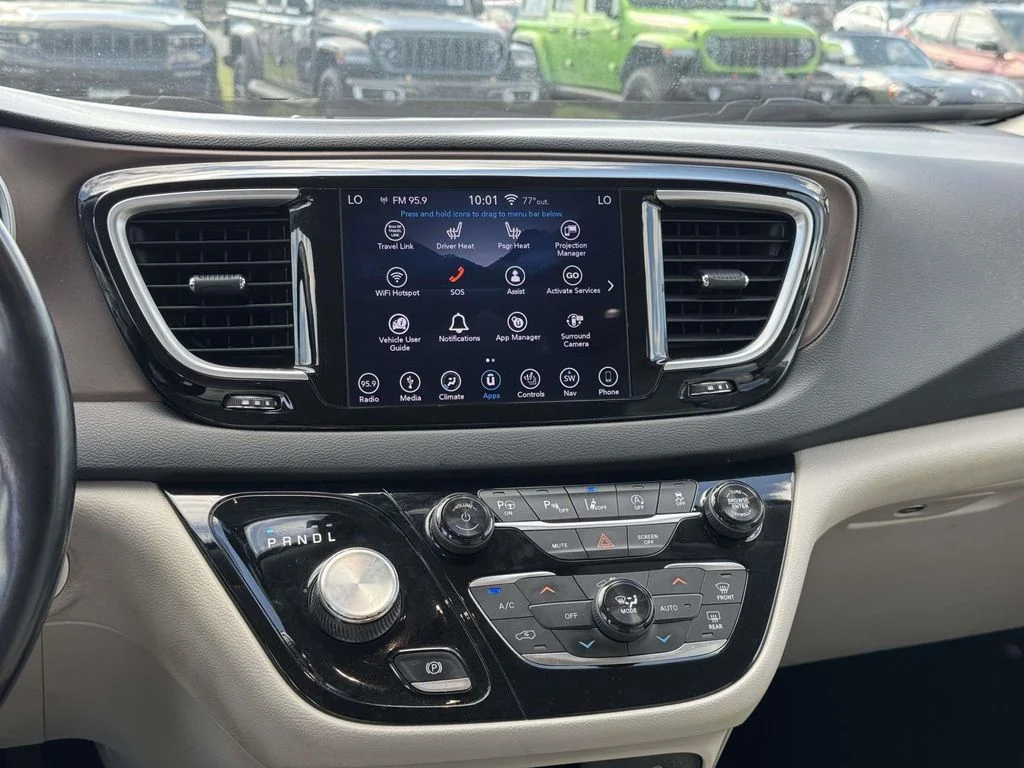Used 2018 White Chrysler Touring L Plus image 3