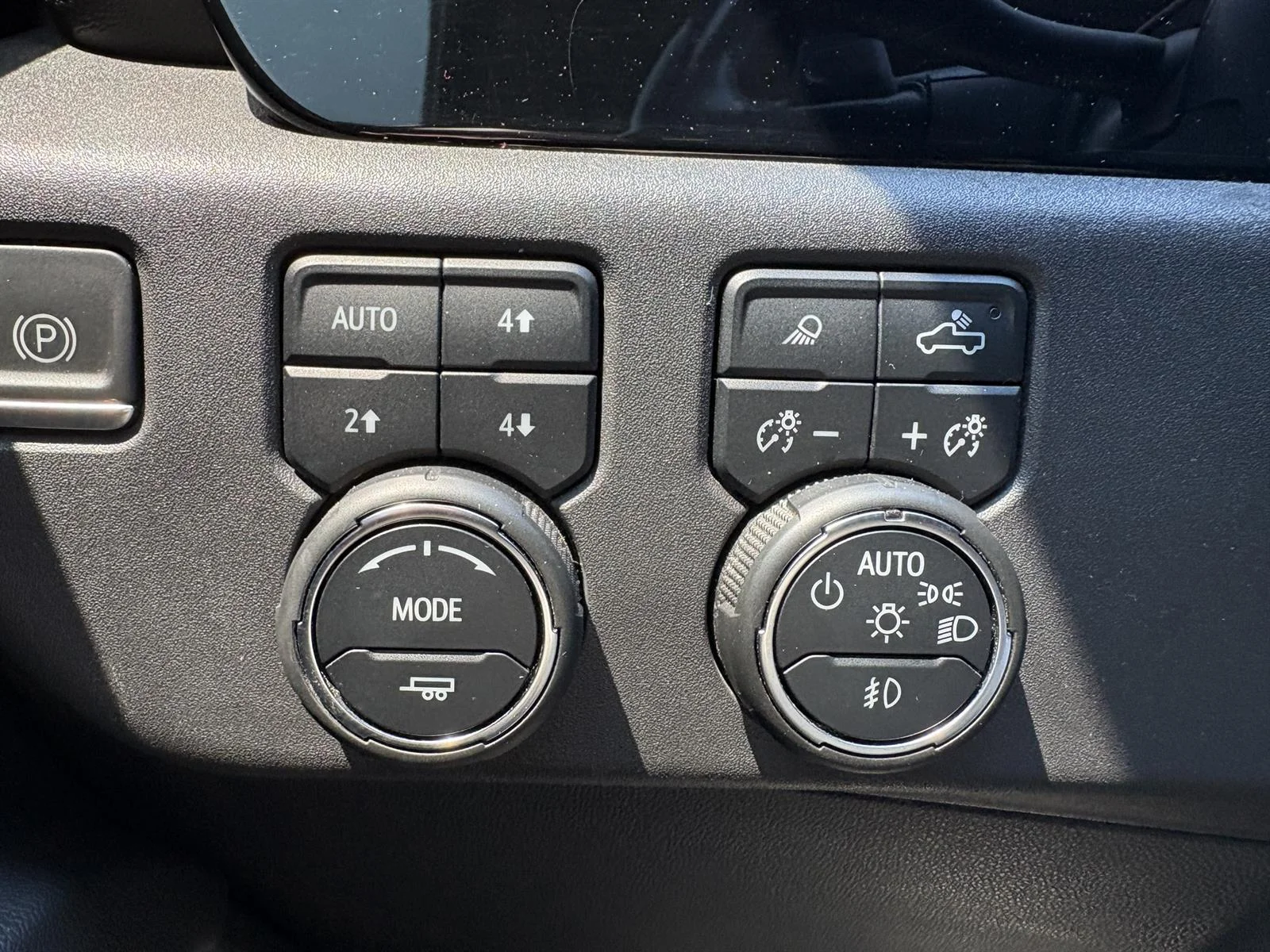Used 2022 NORTHSKY BLUE METALLIC Chevrolet LTZ image 32