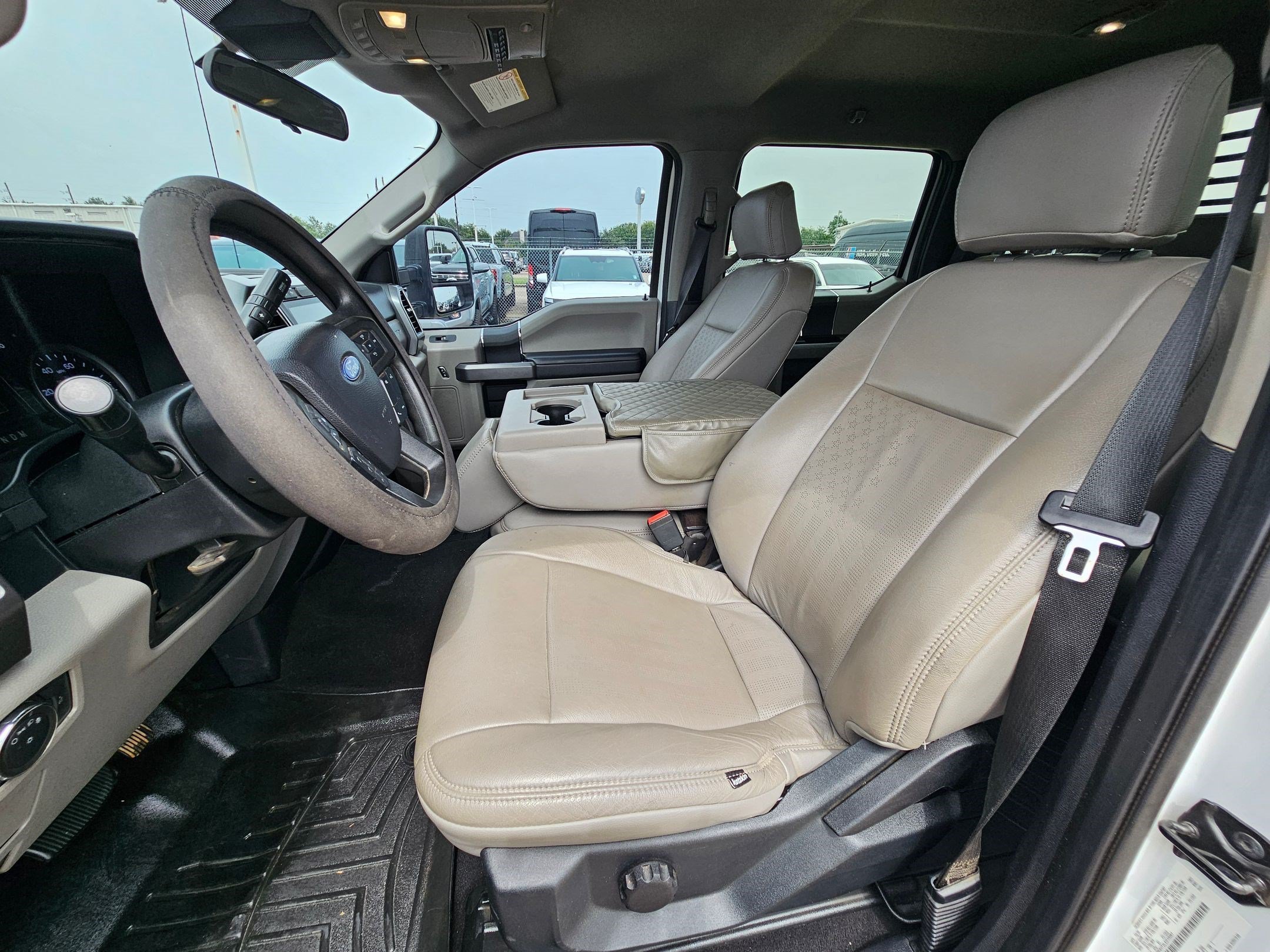 Used 2020 Oxford White Ford XLT image 14