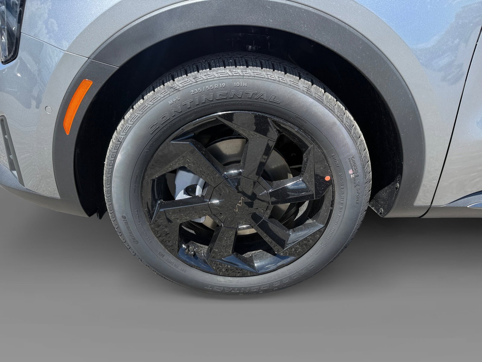 New 2026 Steel Gray Kia X-Line SX Prestige image 9
