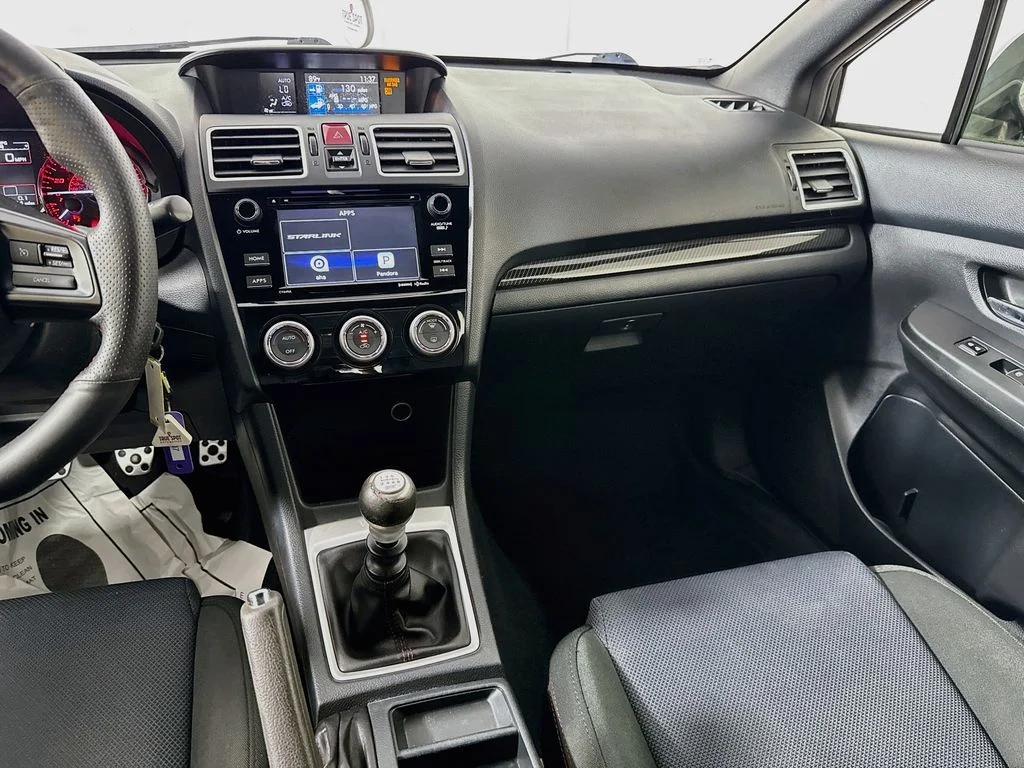 Used 2016 Gray Subaru Base image 27