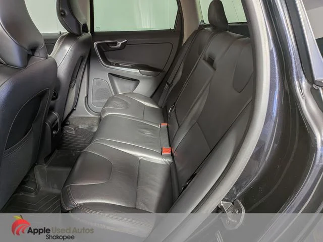 Used 2010 Gray Volvo 3.2 image 30