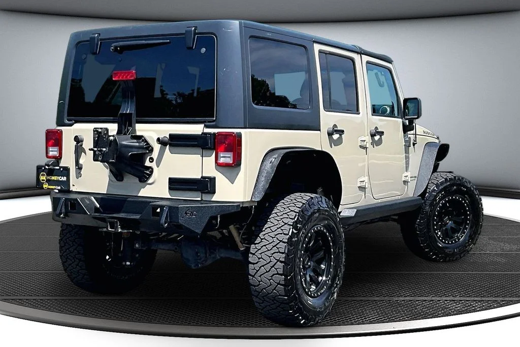 Certified Used 2018 Beige Jeep Unlimited Rubicon image 6