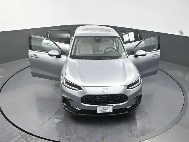 Used 2023 Silver Honda EX-L image 29