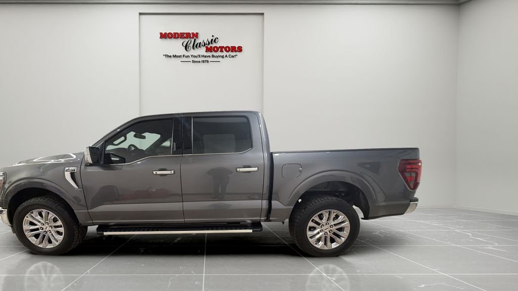 Used 2024 Gray Ford Lariat image 4
