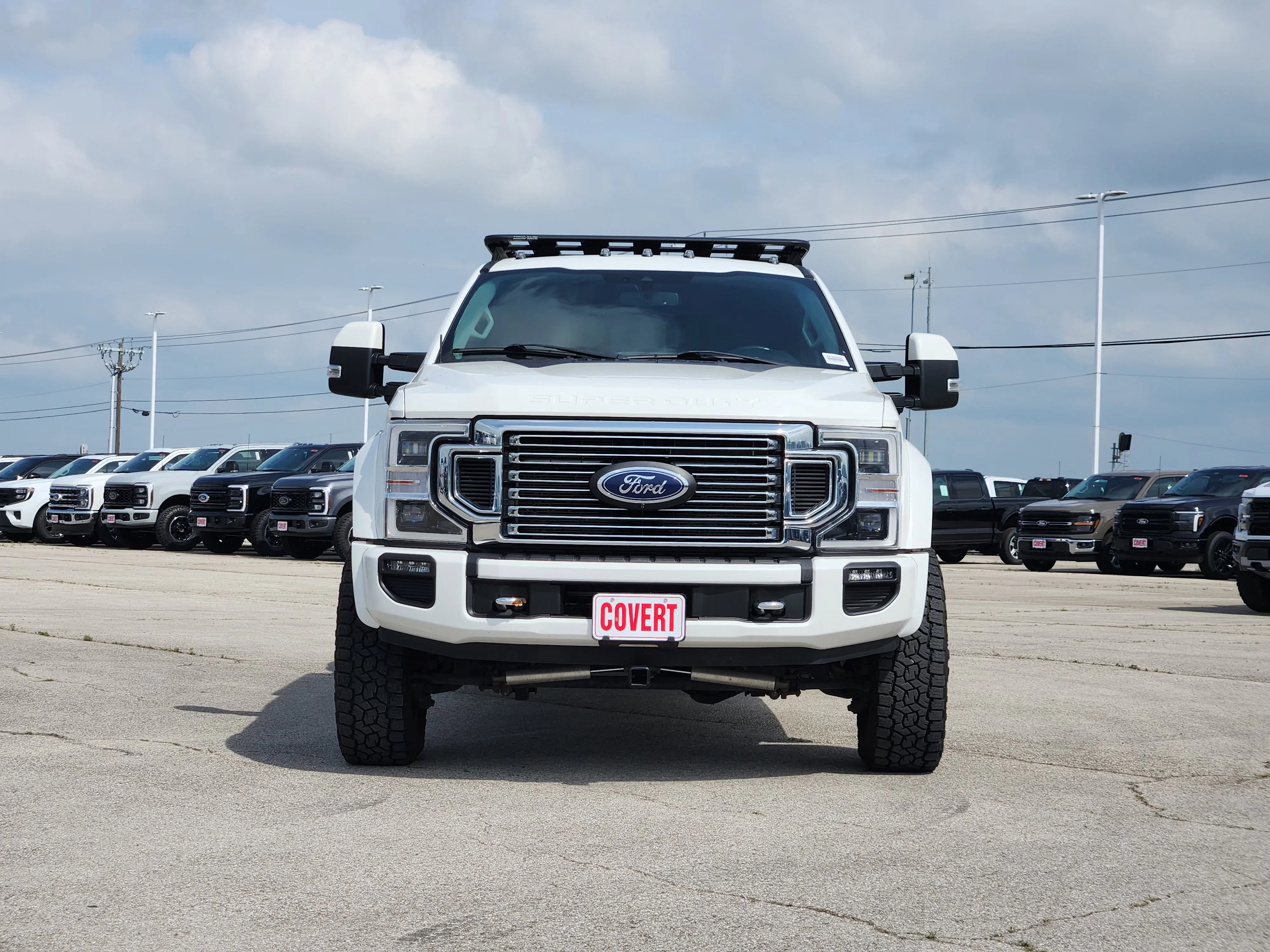 Used 2022  Ford Limited image 2