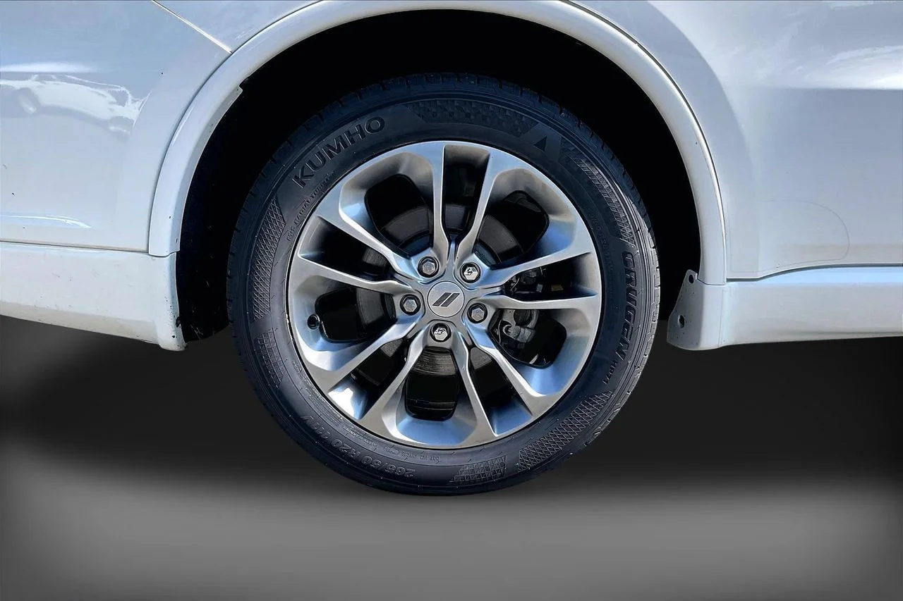 Used 2019 White Dodge R/T image 36
