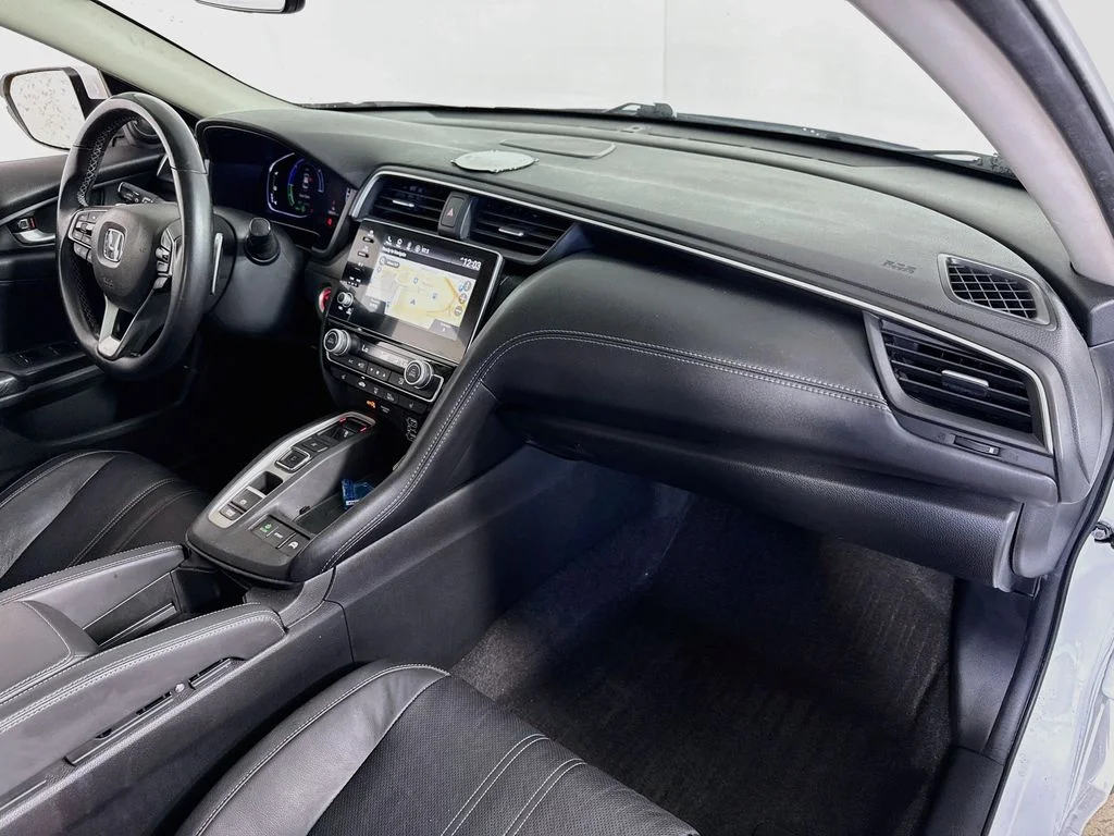 Used 2019 White Orchid Pearl Honda Touring image 29
