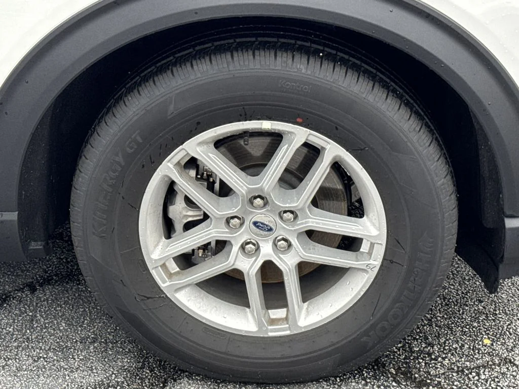 New 2026 Star White Metallic Tri-Coat Ford Active image 12