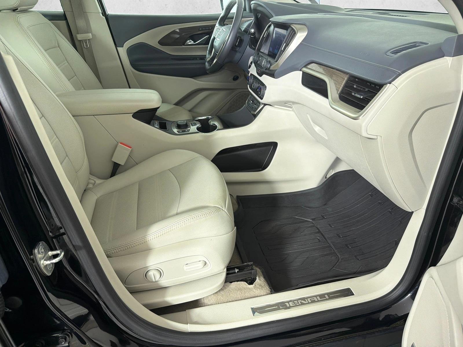 Used 2022 Ebony Twilight Metallic GMC Denali image 15
