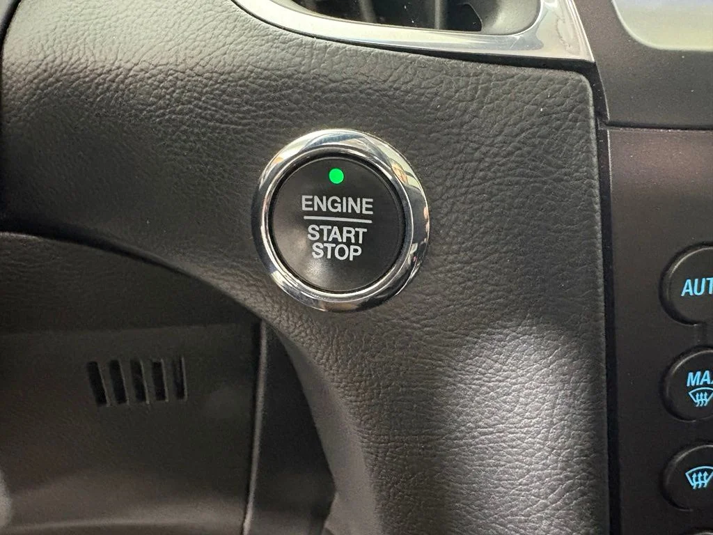 Used 2020 Black Ford Titanium image 27