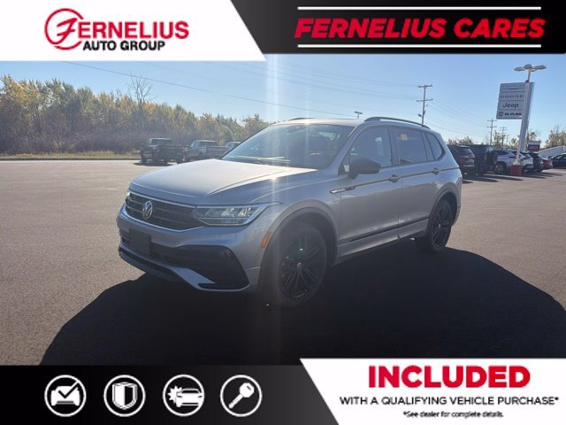 Used 2022 Silver Volkswagen 2.0T SE R-Line Black image 6