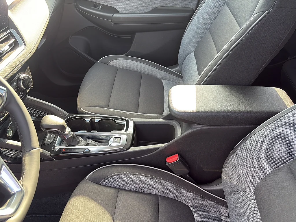 Used 2025 Crimson Metallic Chevrolet  image 30