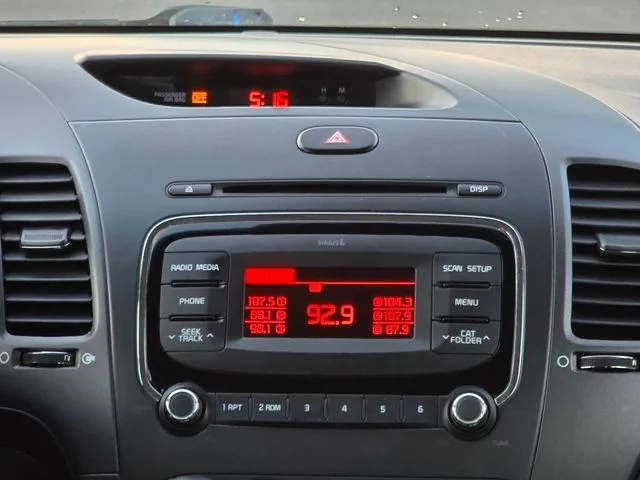 Used 2018 Aurora Black Kia LX image 20