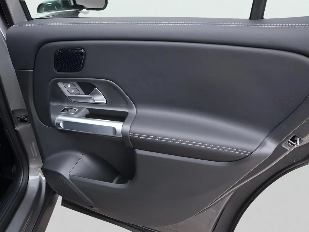 New 2026 Mountain Grey Metallic Mercedes-Benz GLB 250 image 16